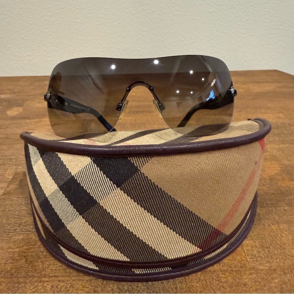 Burberry Sunglasses
